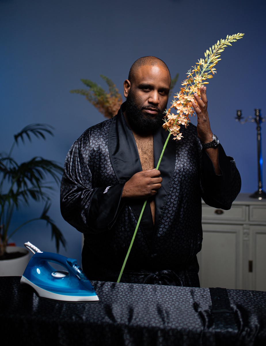 Willie Wartaal dropt Badjas, deel naar Diabetes Fonds