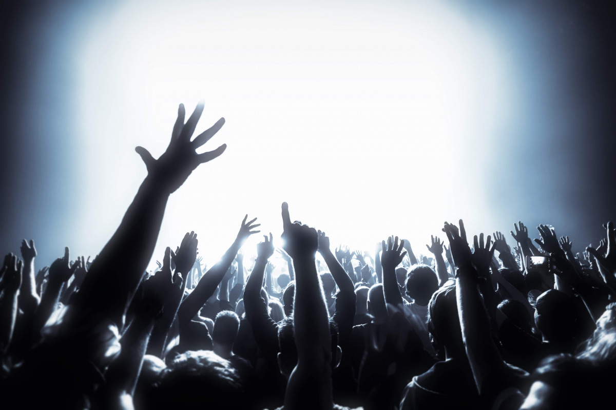 Het nieuwe normaal kleinschalig offline- en grootschalige online events