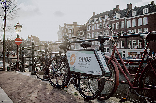 Cryptocurrency handelsplatform SATOS geeft bitcoins weg